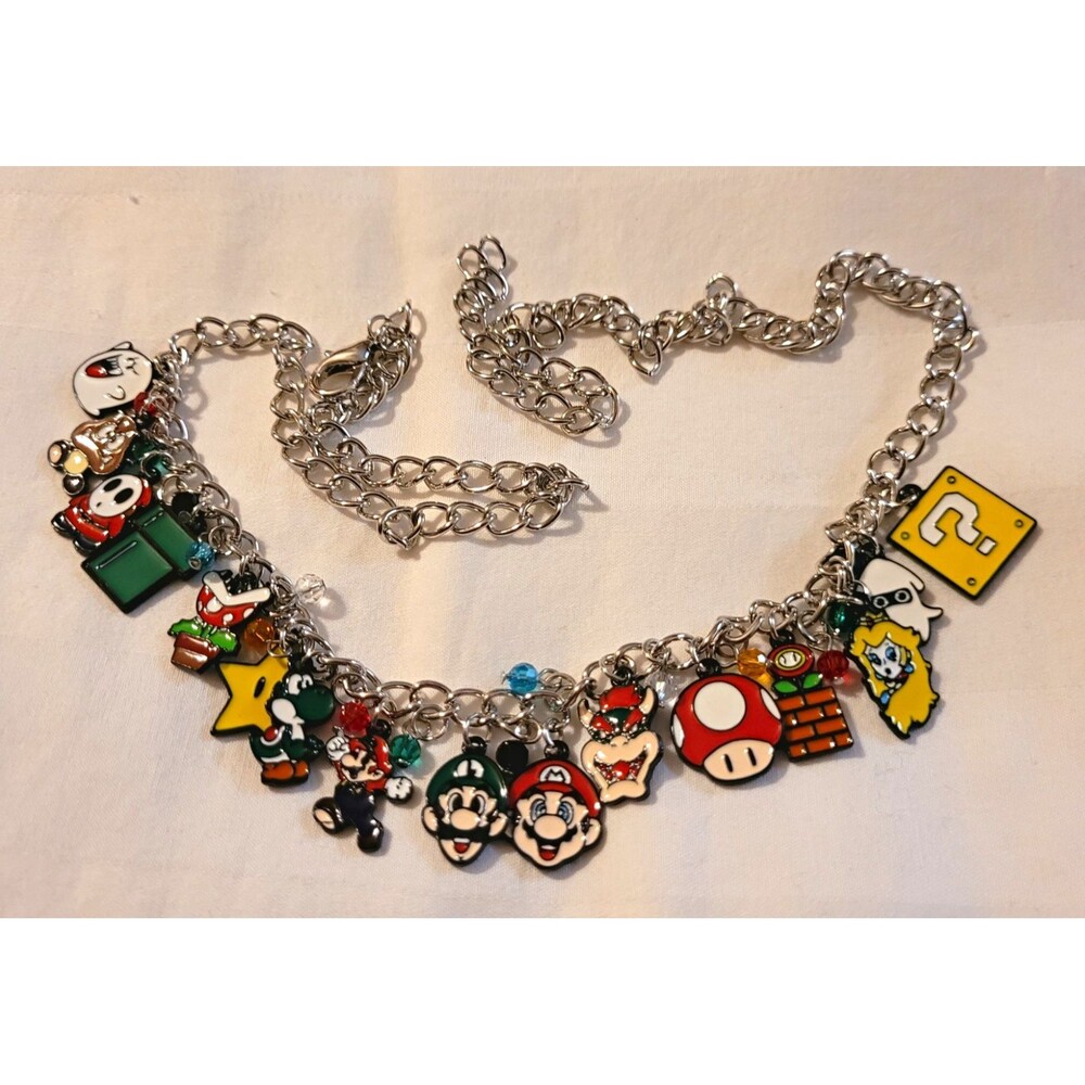 NWOT Super Mario Bros Charm Necklace Mario Luigi Princess Peach Yoshi Boo